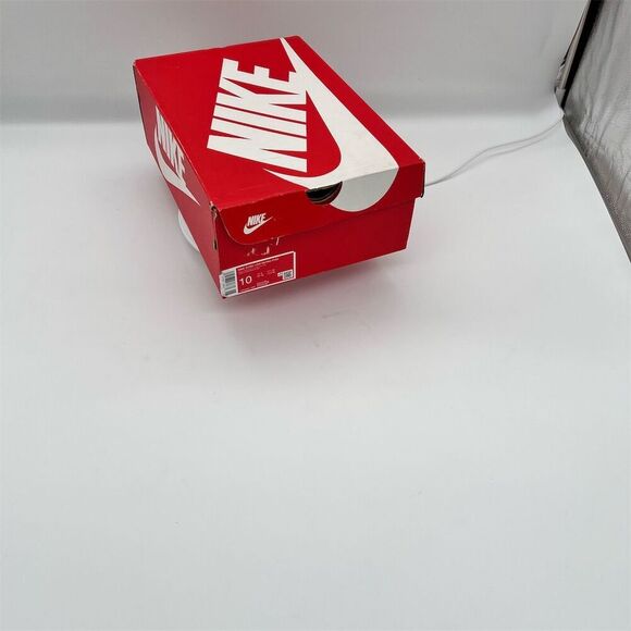 Nike Dunk Low SE 'Malachite Gum' not the same as you see in stores - Picture 2 of 16